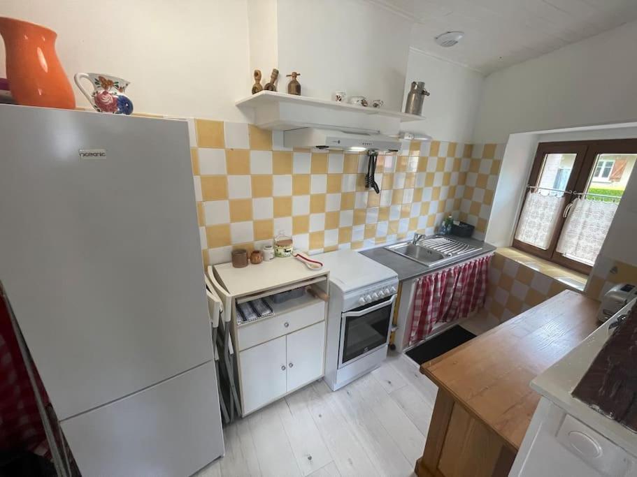 Maison Avec Terrasse Avec Vue Sur La Reculee * Les Planches-pres-Arbois